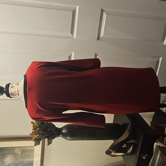 Chic Long Sleeve Red and Black Dress - Picture 3 of 6